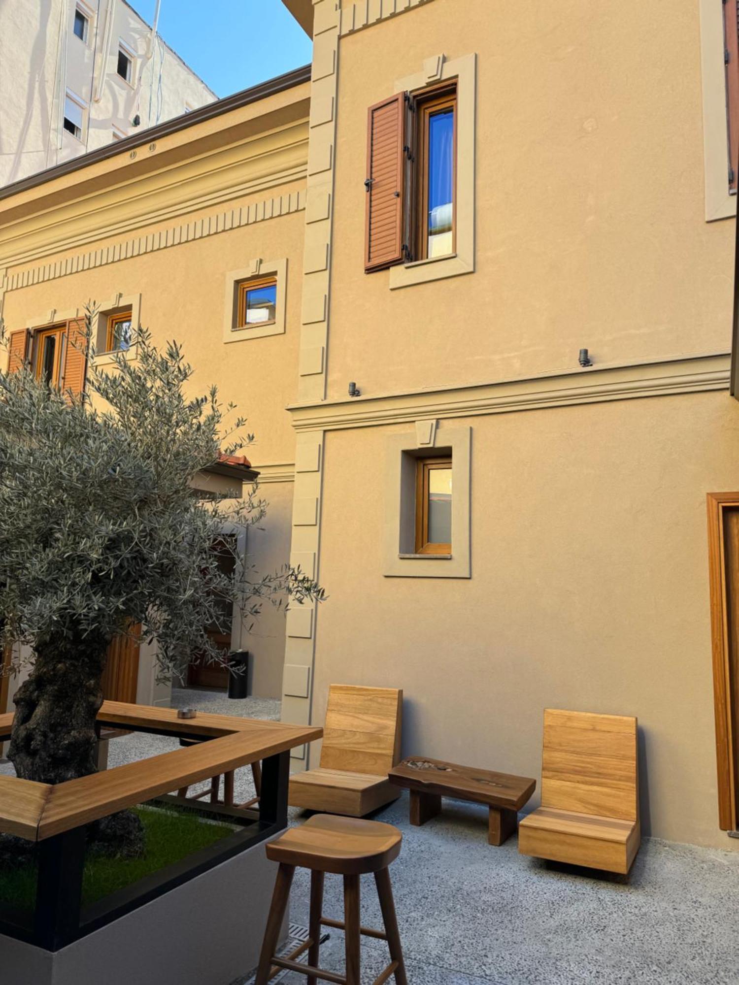 Faces & Places Boutique Hotel Tirana Extérieur photo
