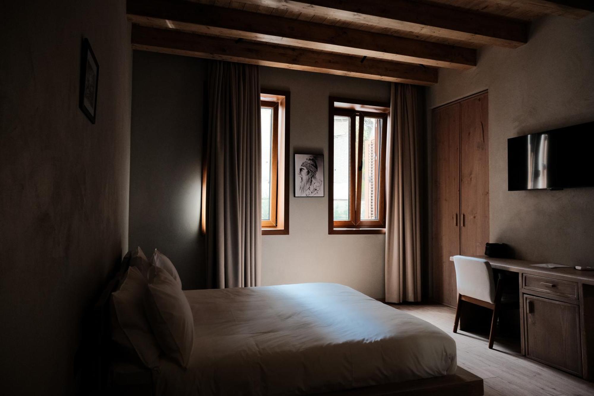 Faces & Places Boutique Hotel Tirana Extérieur photo