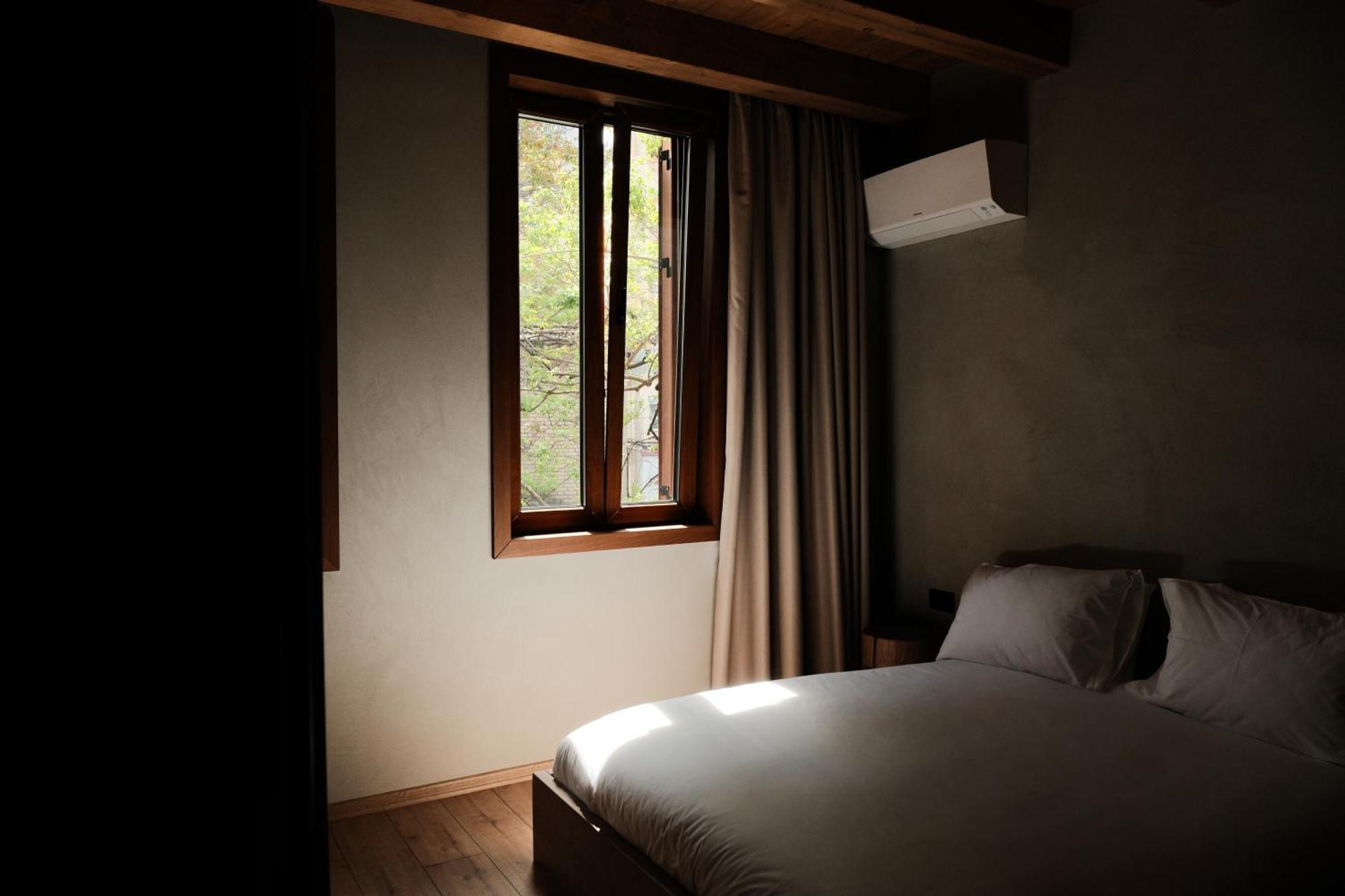 Faces & Places Boutique Hotel Tirana Extérieur photo